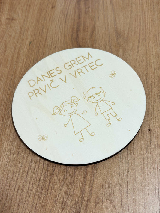 Tablica Prvič v vrtec