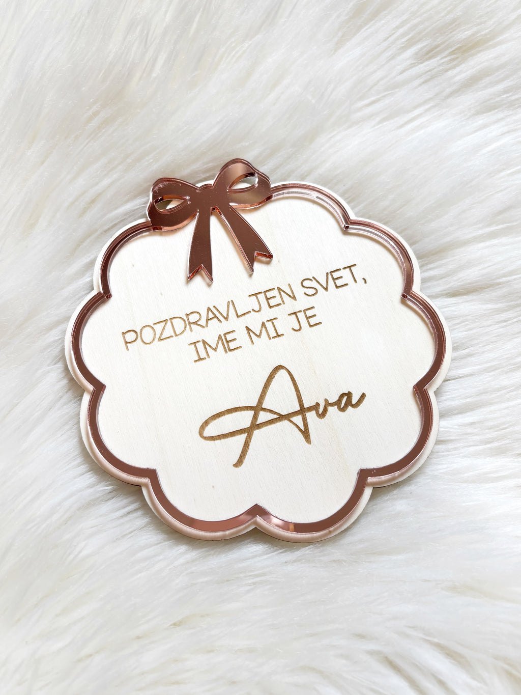 Oznanitvena kartica - akril s pentljico