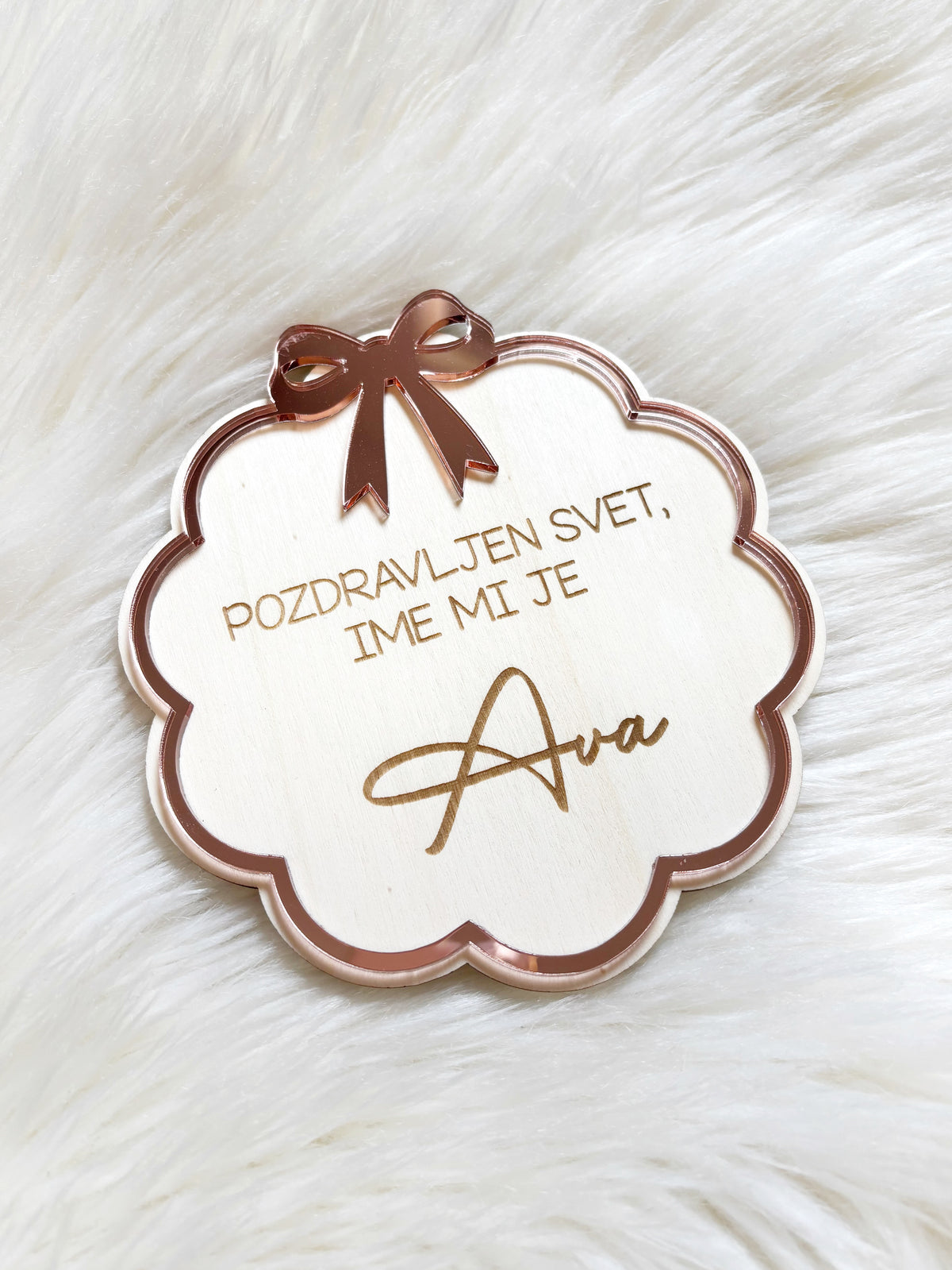 Oznanitvena kartica - akril s pentljico