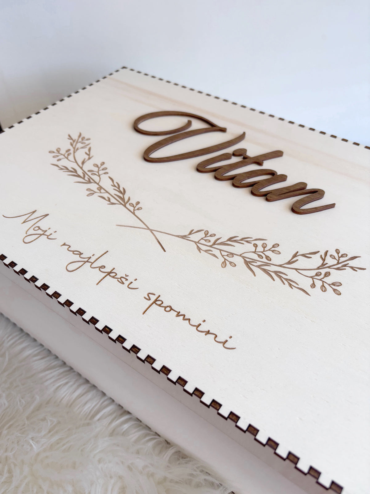 Personalizirana škatla z imenom - vejice